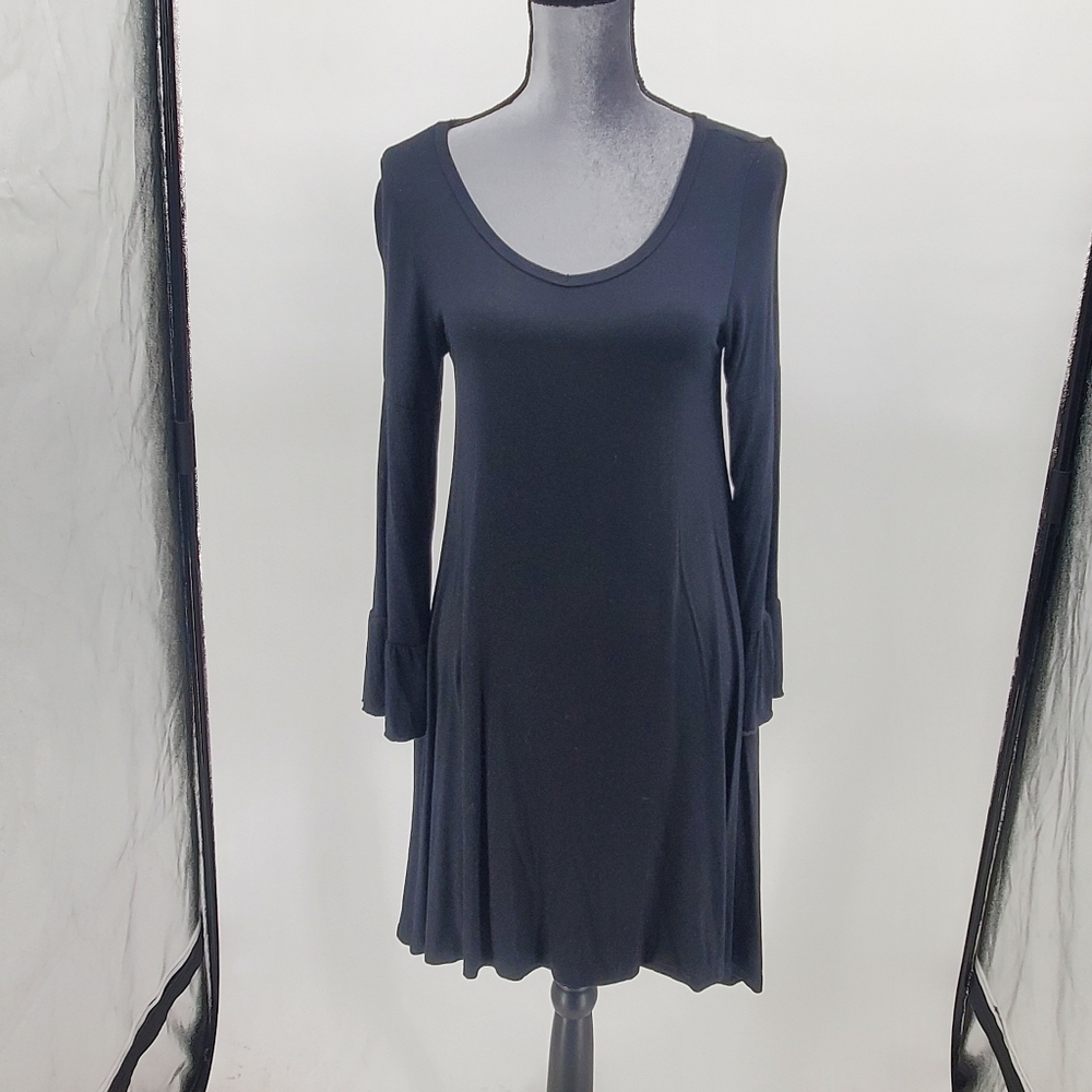 ♡ Coco and Carmen Black A-Line Scoop Neck Flared Sleeve Dress Size S/M NWT